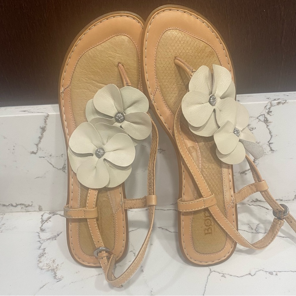 Born leather flower sandals, sz 10